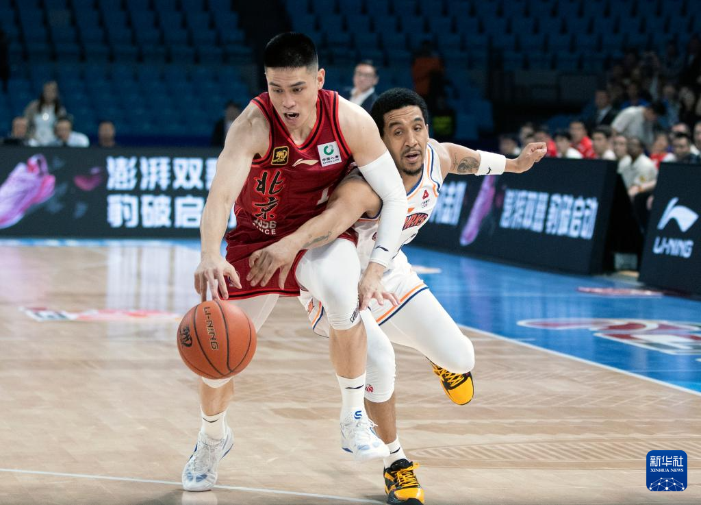 关于CBA常规赛今晨走向成谜；上海久事单刀错失；目标明确；纪律约束更严格的信息